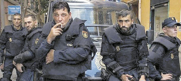 Fotograma de "Antidisturbios", de Rodrigo Sorogoyen e Isabel Peña